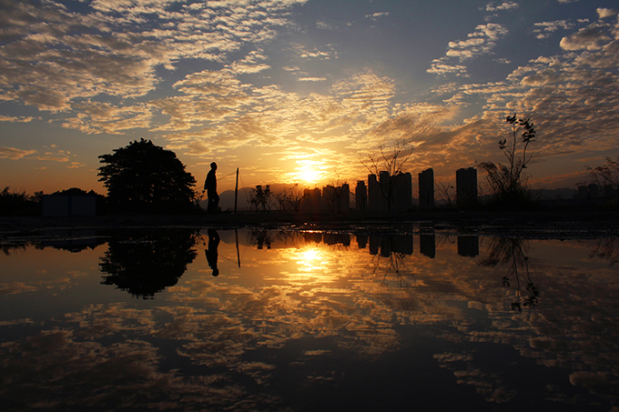 一等奖《镜水夕缘》许志楷